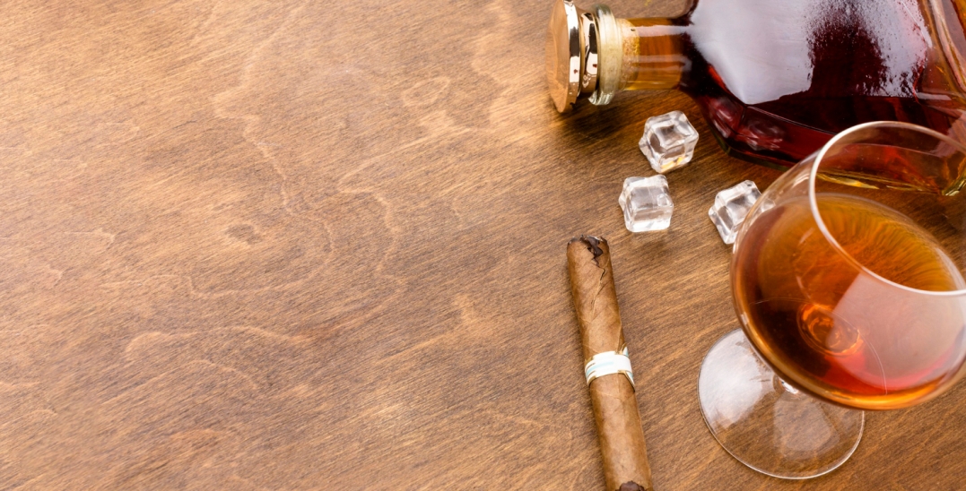 Zabezpieczono nielegalne papierosy i alkohol w Andrychowie