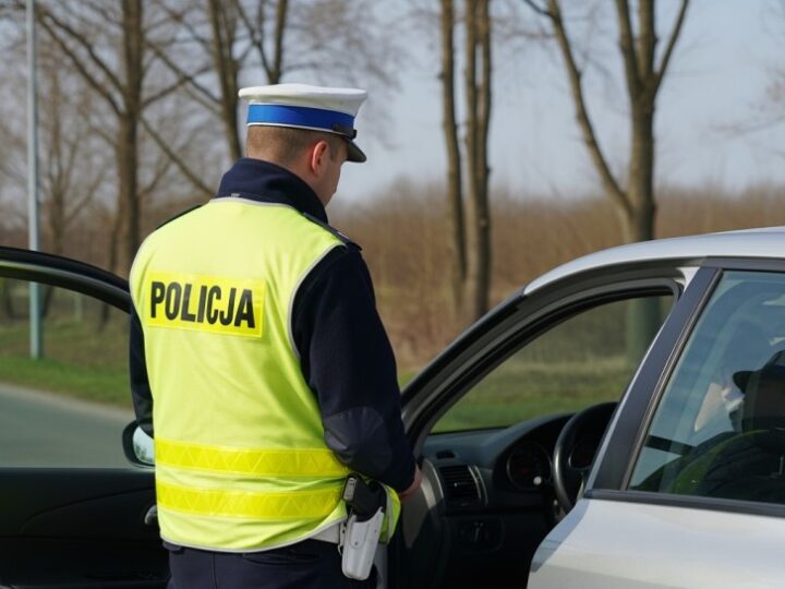 Młody kierowca bez uprawnień zatrzymany przez policję w Wadowicach