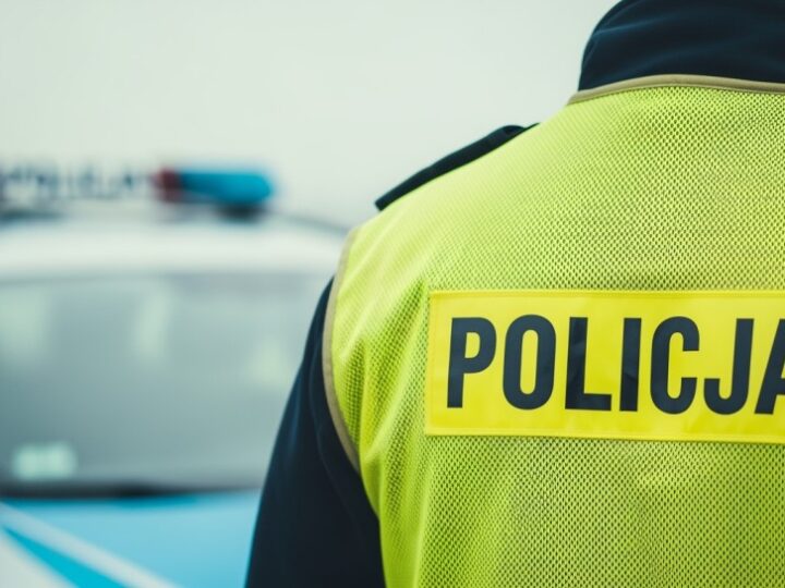 Surowe konsekwencje za nielegalny drift: kierowca ukarany mandatem