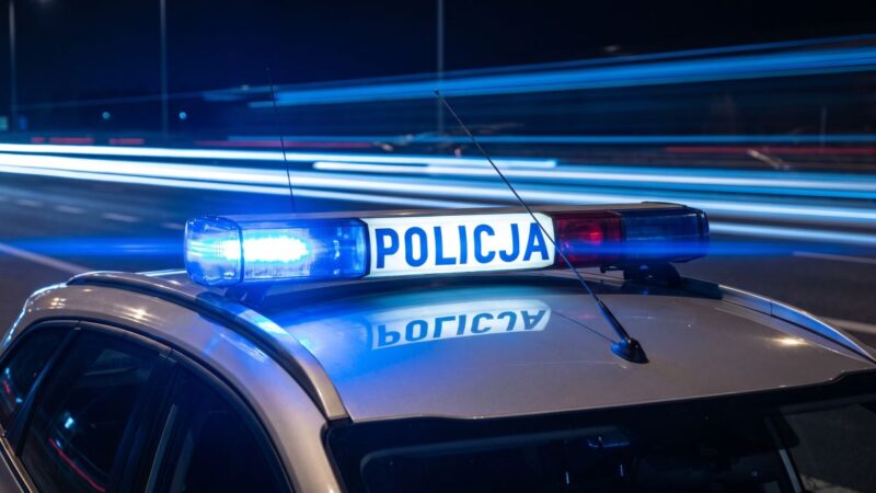 Poszukiwany kierowca złapany za złamanie zakazu prowadzenia pojazdów