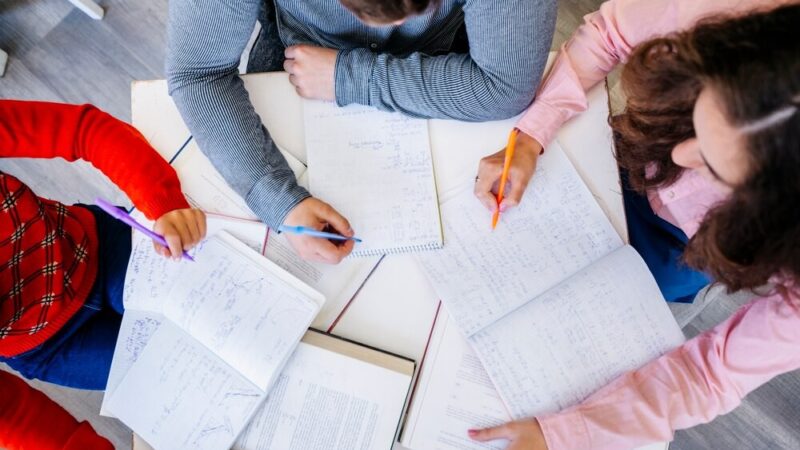 Podziękowania dla nauczycieli z Powiatu Wadowickiego z okazji Dnia Edukacji Narodowej